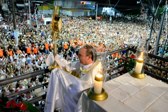 Corpus Christi reúne milhares de fiéis com ação social em Marília