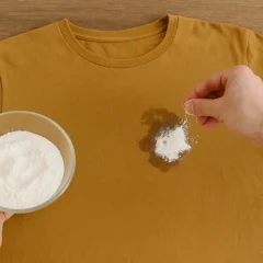 Como usar farinha de trigo para tirar mancha de gordura da roupa