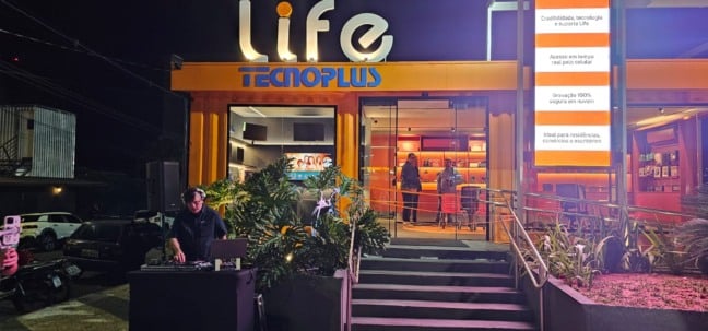 Life inaugura unidade com hub de tecnologia e promoção