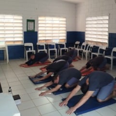 Workshop de Yoga ajuda jovens na Fundação Casa em Marília