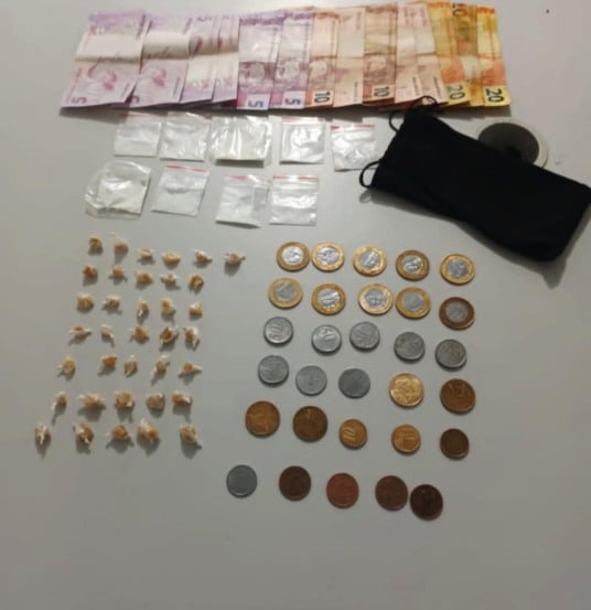 PM prende homem por tráfico em ação em Vera Cruz