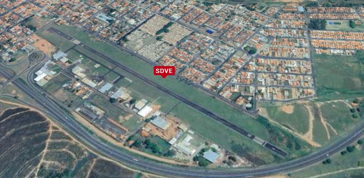 Aeroporto de Vera Cruz tem fogo em avião e explosões na madrugada