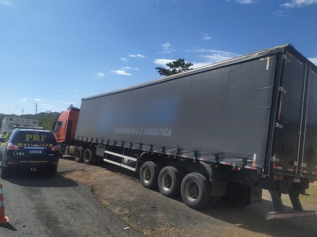 Vídeo mostra motorista na contramão e PRF flagra embriaguez; foi preso