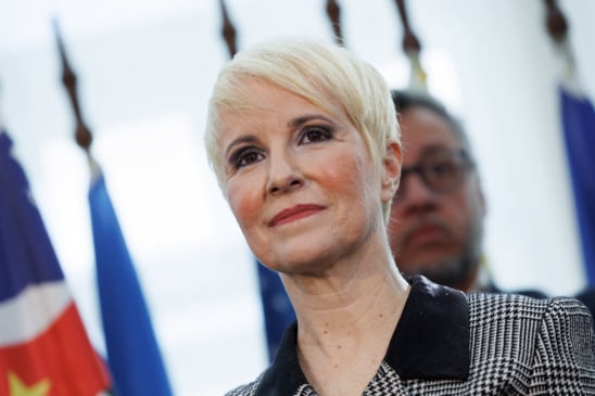 Damaris Moura assume como deputada em vaga de Vinícius Camarinha