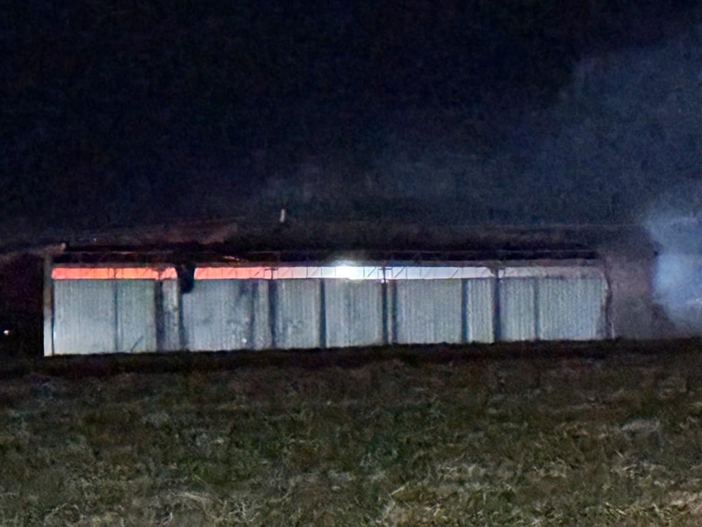 Aeroporto de Vera Cruz tem fogo em avião e explosões na madrugada