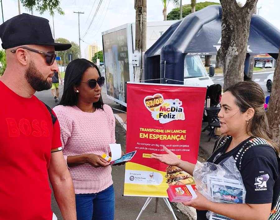 Santa Casa vai às ruas e incentiva adesão ao McDia Feliz 2025 em Marília
