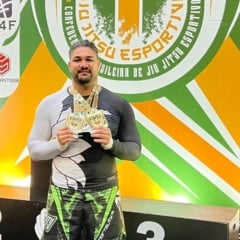 Atleta de Marília conquista três medalhas no Brasileiro de Jiu-Jitsu