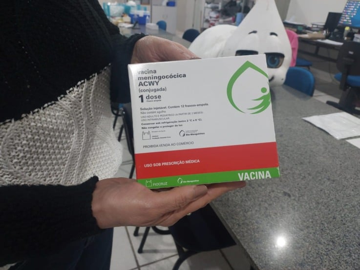 Vacina contra meningite estende proteção a crianças com 12 meses