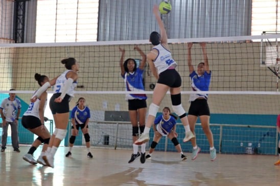 Marília tem vitória do vôlei feminino em dia de estreias nos Jogos Regionais