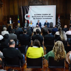 Espaço Juventude assina convênios para repasses na região de Marília