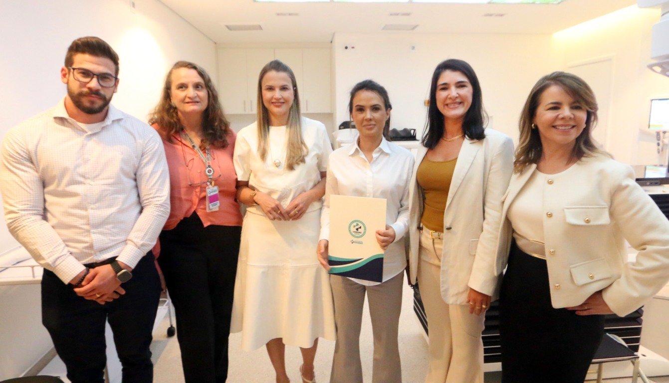 Deputada Bruna Furlan visita Hospital Oncológico da Unimar