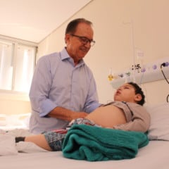 Rifa do Projeto Amor de Criança sorteia moto, tv e celulares em Marília
