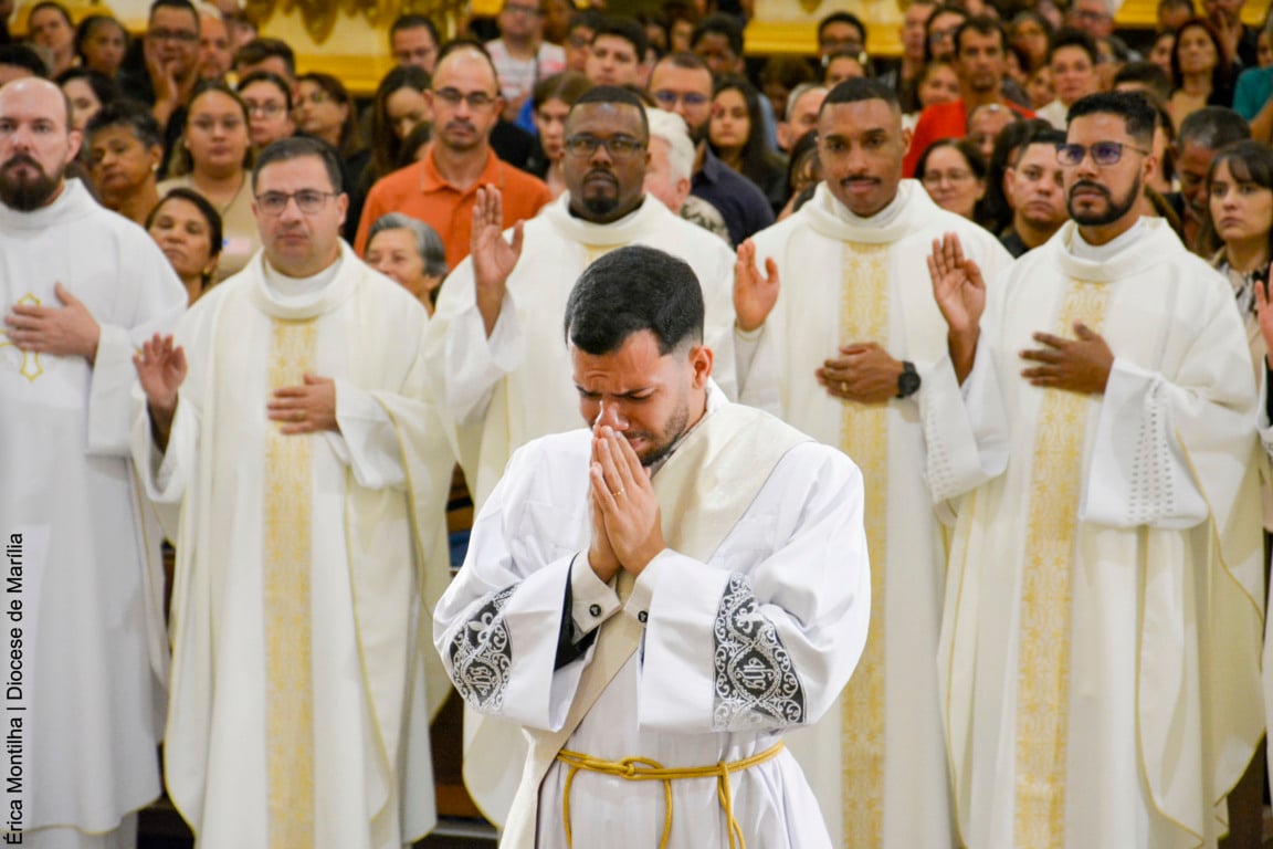 Diocese de Marília ordena novo padre