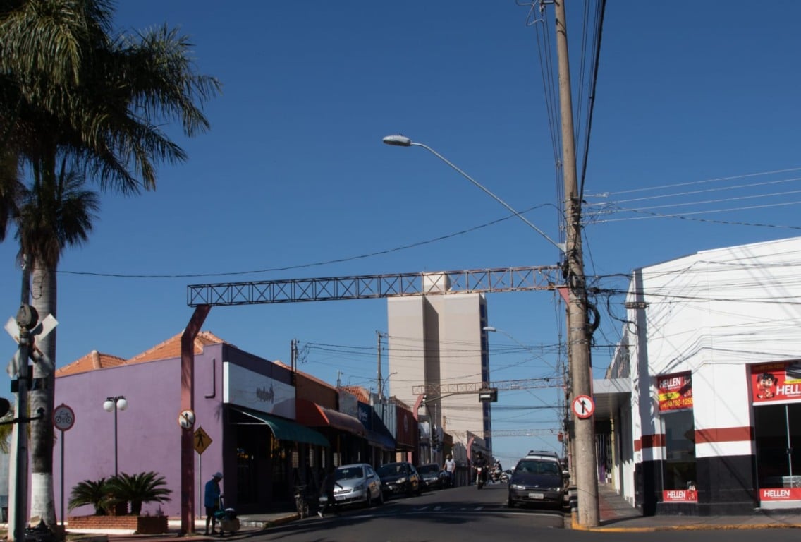 Investimento de R$ 1 milhão moderniza iluminação pública em Pompéia