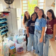Alunos de Veterinária da Unimar realizam projetos sociais no Lar São Vicente e no CACAM