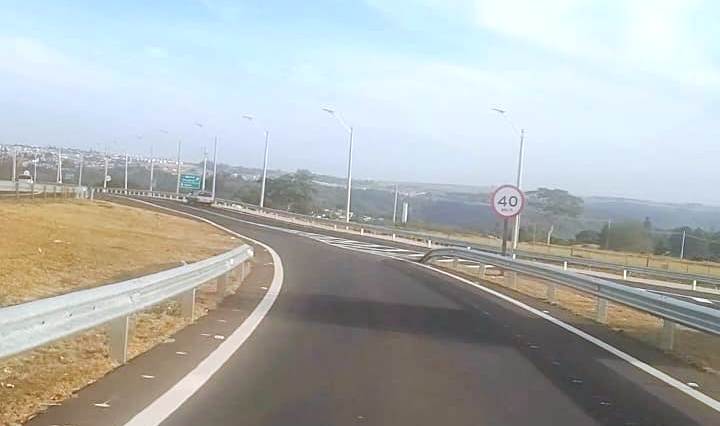 Nova marginal em Marília cria ‘cruzamento’ de tráfego urbano e rodovia
