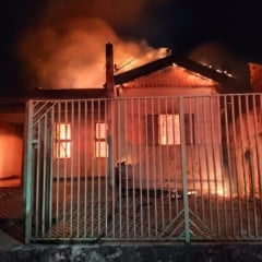 Campanha ajuda família após incêndio em casa de Marília