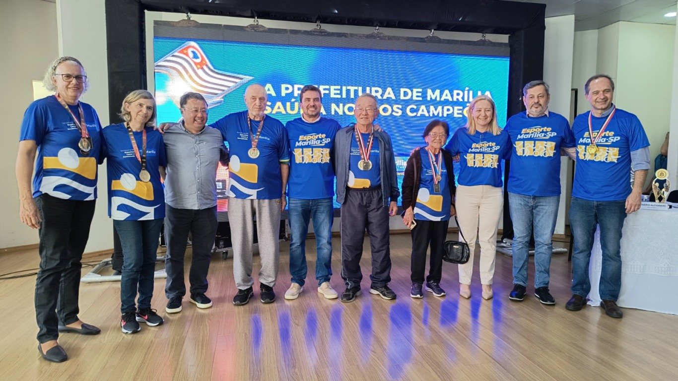 Vinícius recebe campeões de Jogos Regionais com anúncio de investimentos