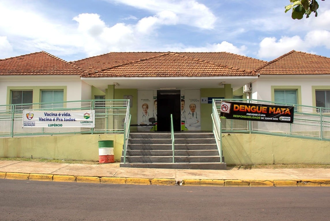 Demissão de médica vira polêmica com protesto em Lupércio