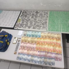 Ronda flagra adolescente com 1.700 porções de drogas para venda