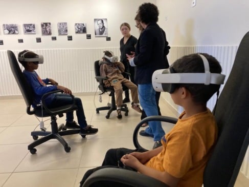 Exposição sobre cinema em Marília tem óculos de realidade virtual
