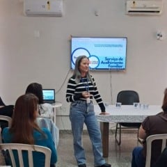 Capacitação incentiva programa Família Acolhedora em Marília