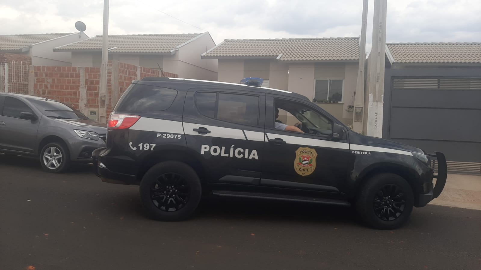 Polícia encontra ossos e prende suspeito de matar e ocultar mulher em Marília