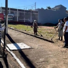 Via Expressa recebe limpeza e secretaria orienta pedidos de capinação