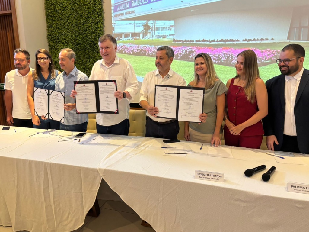 Marília assina convênios com Estado e reforça inclusão com início imediato