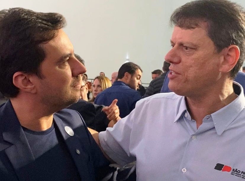 Vinicius assina convênio para 304 apartamentos na zona norte de Marília