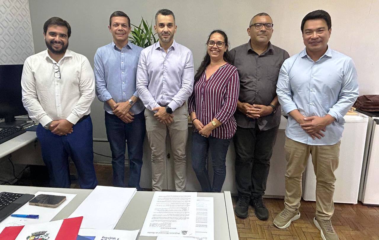 Prefeitura anuncia acordo e reajuste para servidores de Marília em 2026