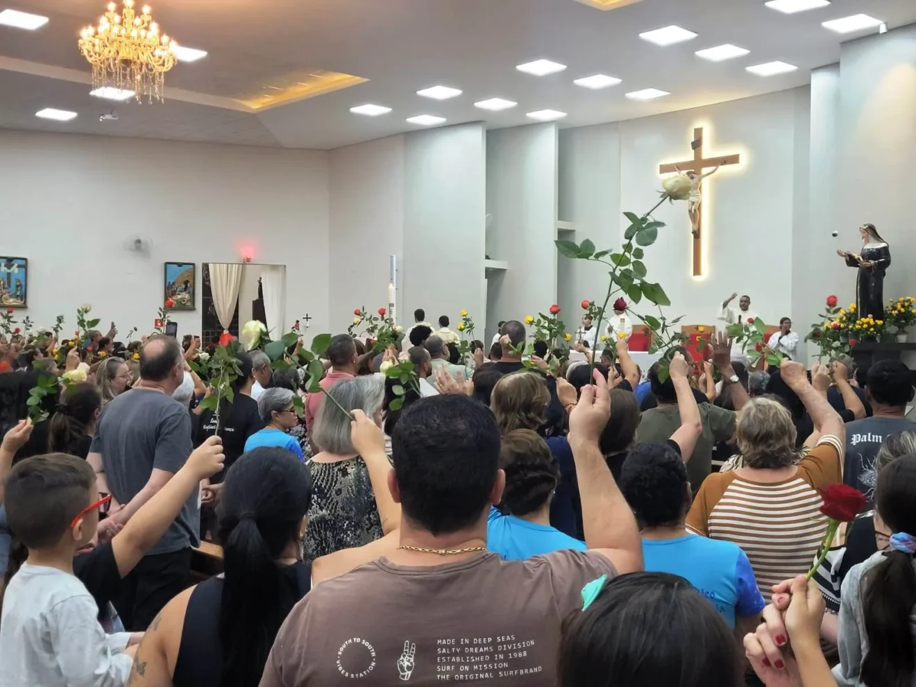 Paróquia anuncia Festa das Rosas e venda de Pão com Linguiça em Marília