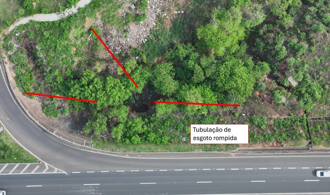 Eixo denuncia vazamento de esgoto, erosão e risco para rodovia em Marília