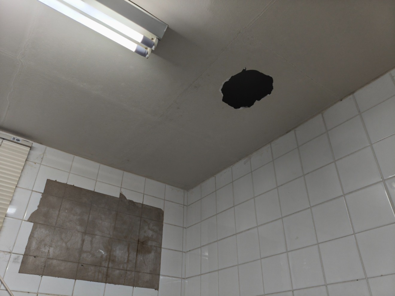 Vistoria do TCE em farmácias mostra falhas em Marília; caos em mais cidades