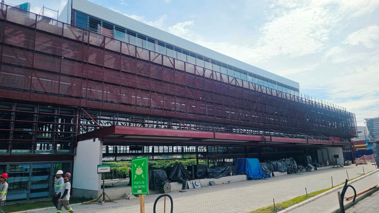 Sesc Marília recebe diretor e projeta prazo para fim de obra; veja como fazer credencial gratuita