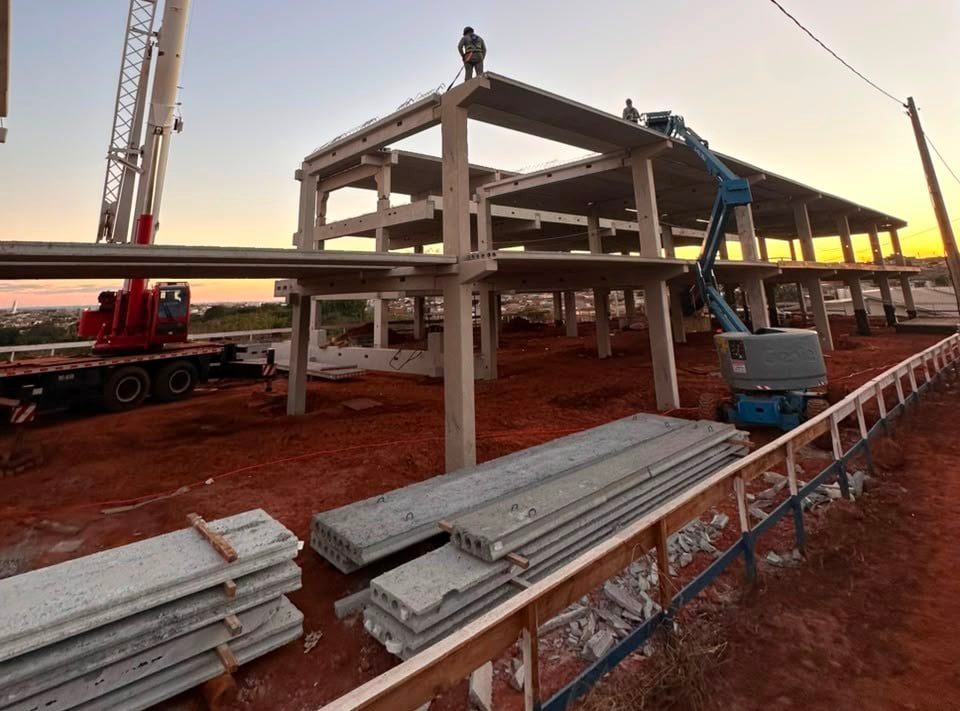 Obra de escola com novo modelo avança em Marília e pode acabar antes do prazo