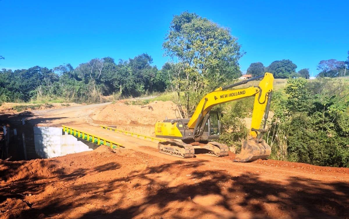 Prefeitura conclui reconstrução da Ponte do Prata e libera tráfego