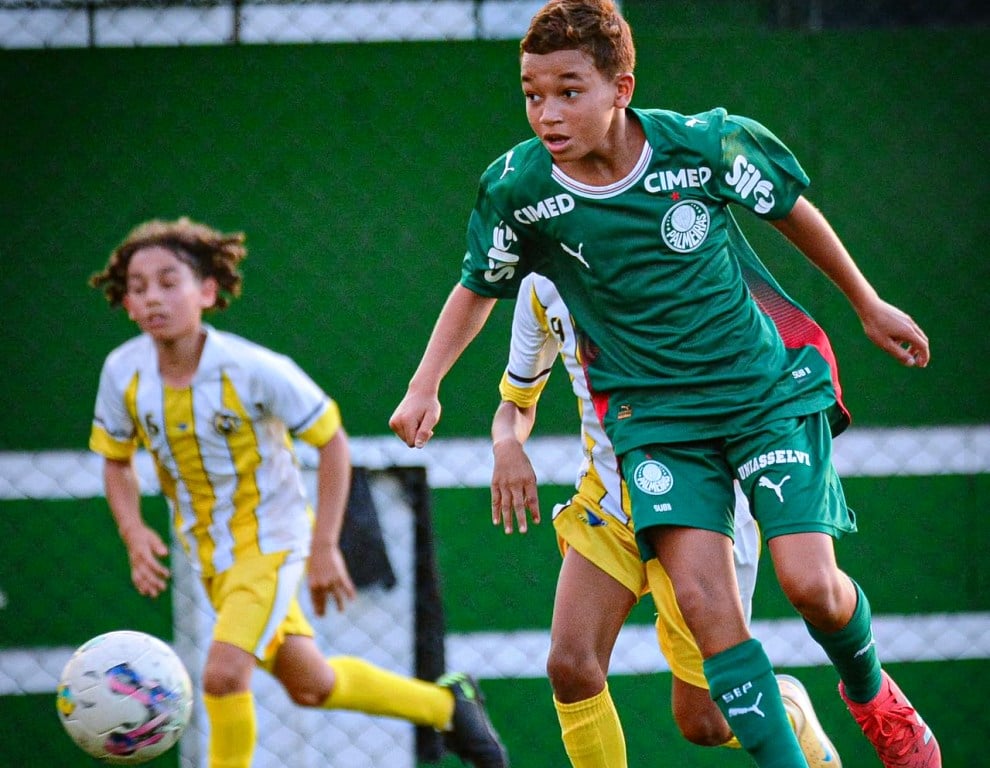 Revelação de Marília tem boa evolução no Palmeiras e família muda para São Paulo