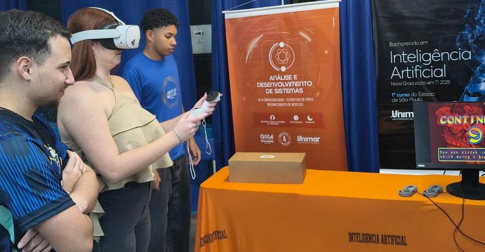 Feira de Profissões leva 300 pessoas a escola estadual de Marília