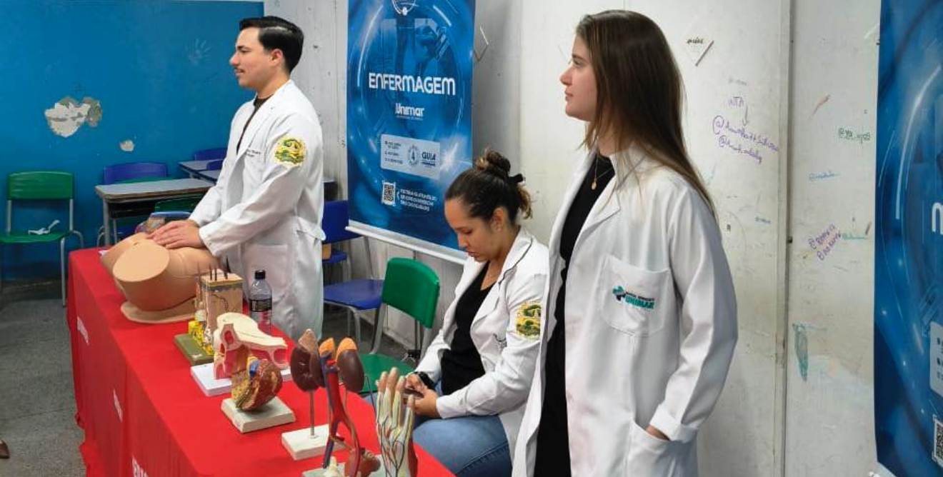 Feira de Profissões leva 300 pessoas a escola estadual de Marília